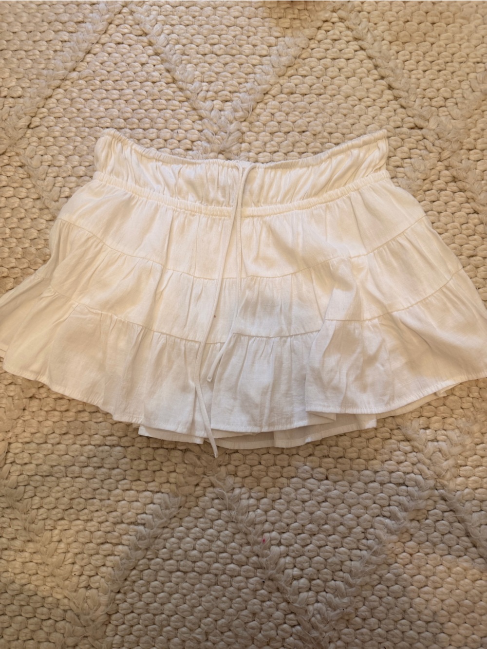 White Smocked Waist Tiered Crop skort